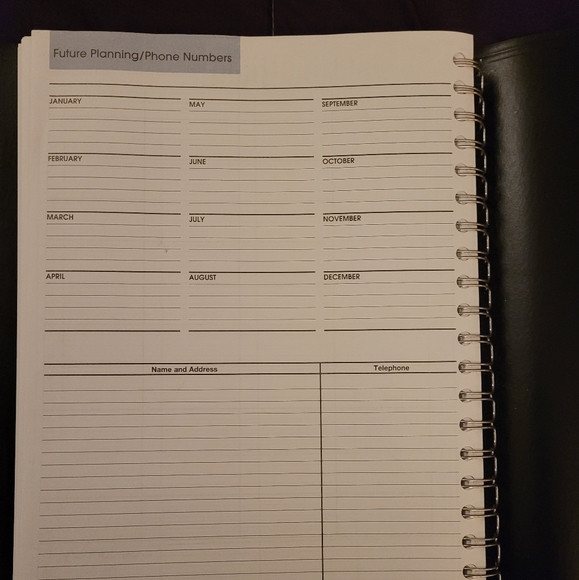 2022 AT-A-GLANCE 8" x 11" Daily Appointment Book, Four-Person Group, Black - Picture 6 of 6